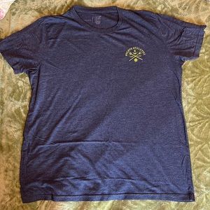 Silver blue hylete men’s shirt.